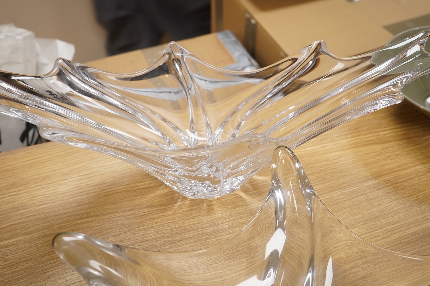 A 1950’s- 60’s Daum signed Crystal Starfish glass dish, together with a similar signed Daum Chrystal Splash bowl. Splash bowl 49cm wide. Condition - both good